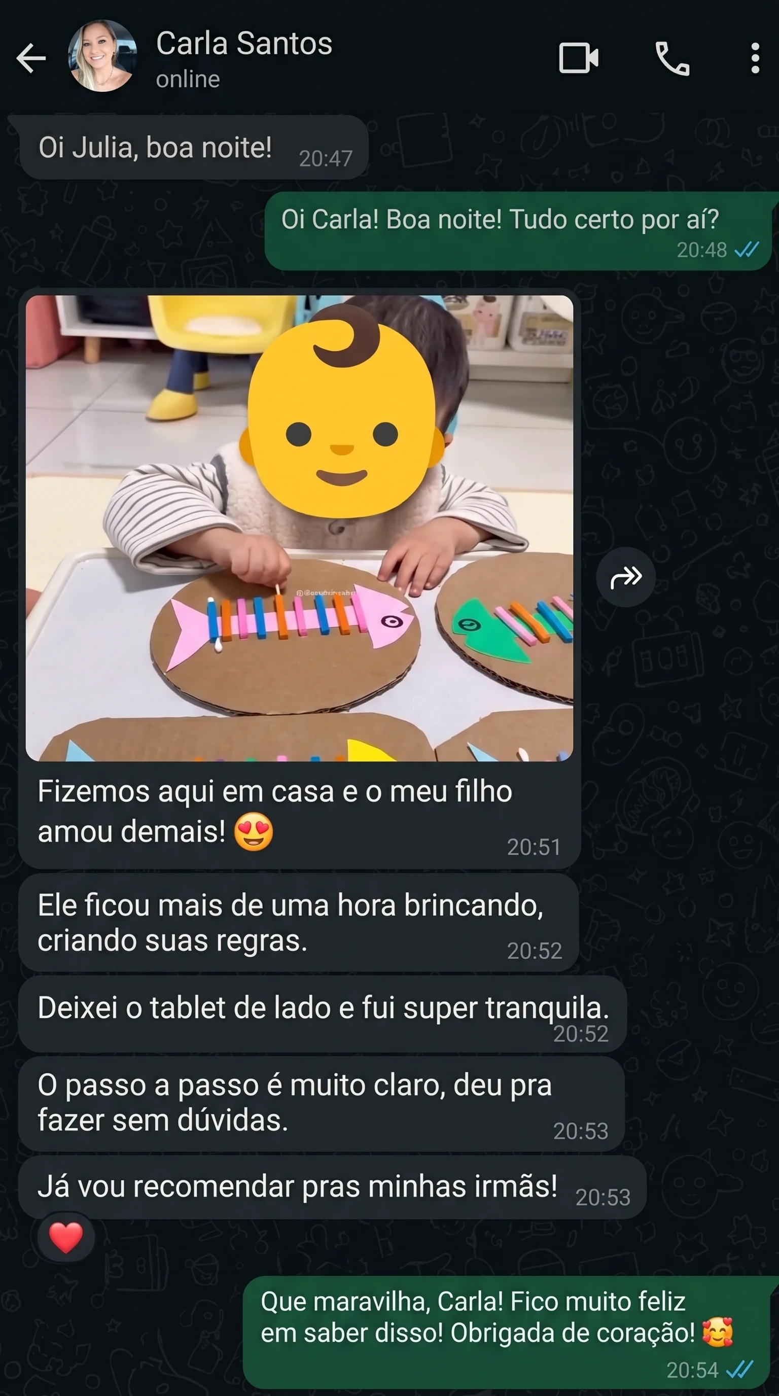 Print de conversa com cliente mostrando criancas brincando com brinquedo caseiro